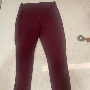 Size 8 lululemon leggings with mesh detail at the bottom
